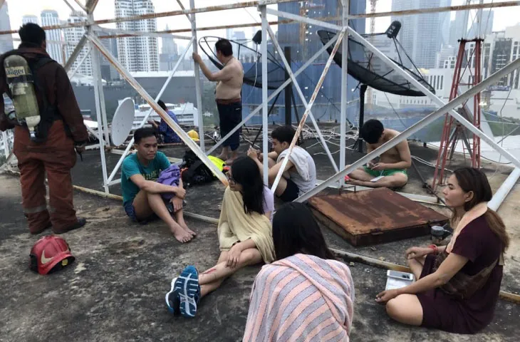 Cháy chung cư ở Bangkok: 3 người thiệt mạng, nhiều người Việt Nam bị thương ảnh 12