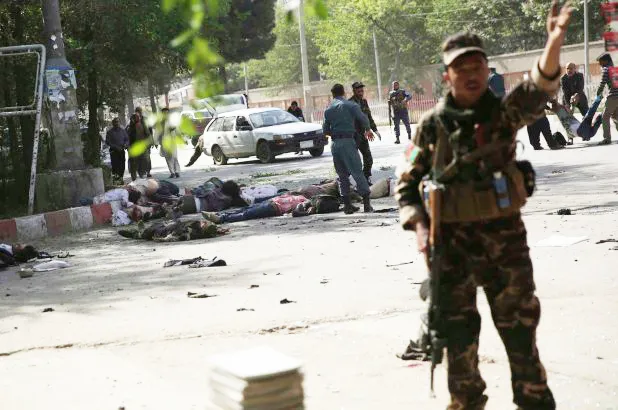 Afghanistan: Ít nhất 25 người thiệt mạng trong 2 vụ đánh bom liều chết tại Kabul ảnh 3