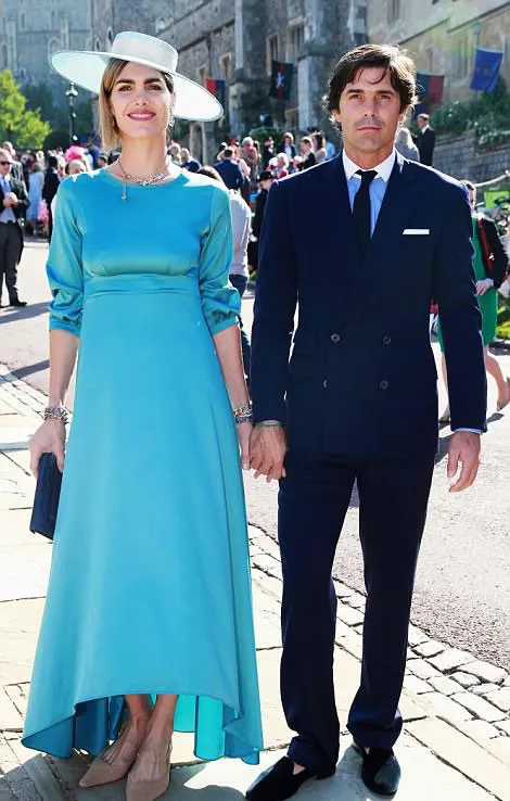 Hoàng tử Harry và Meghan Markle chính thức là vợ chồng ảnh 54