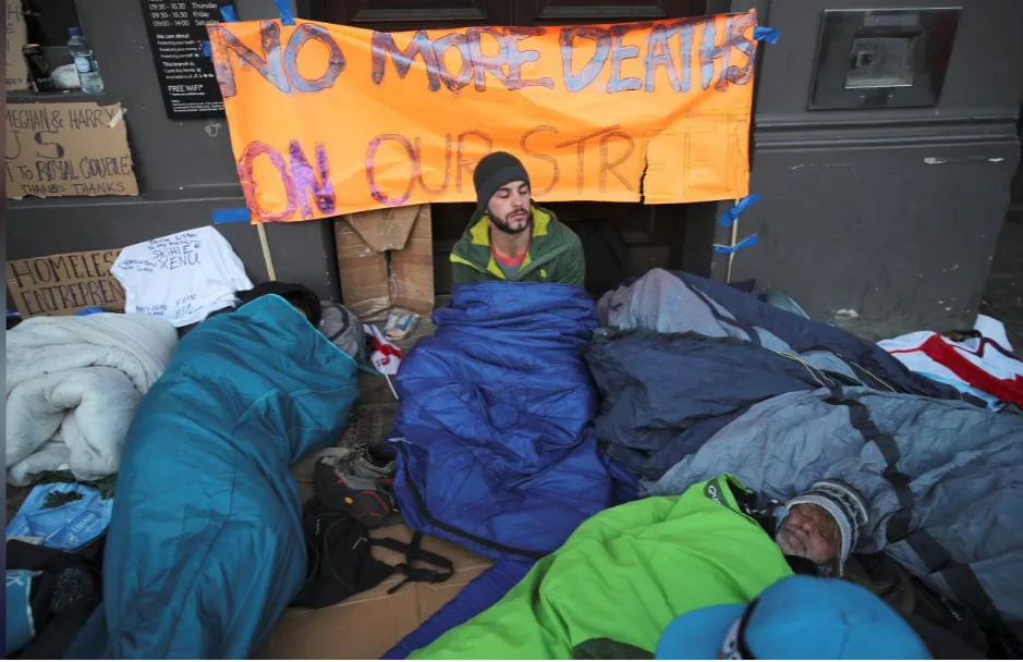 Hoàng tử Harry và Meghan Markle chính thức là vợ chồng ảnh 89