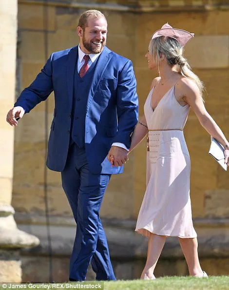 Hoàng tử Harry và Meghan Markle chính thức là vợ chồng ảnh 48