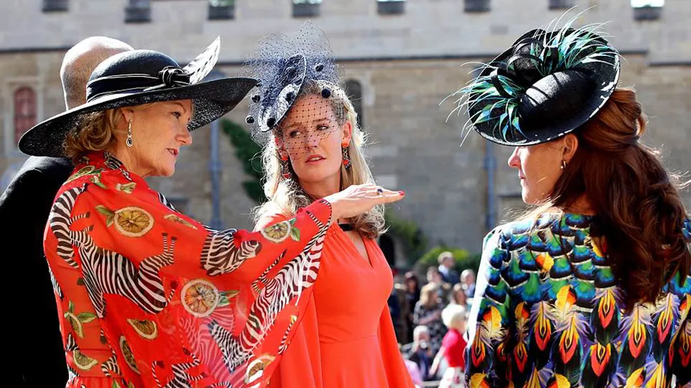 Hoàng tử Harry và Meghan Markle chính thức là vợ chồng ảnh 42