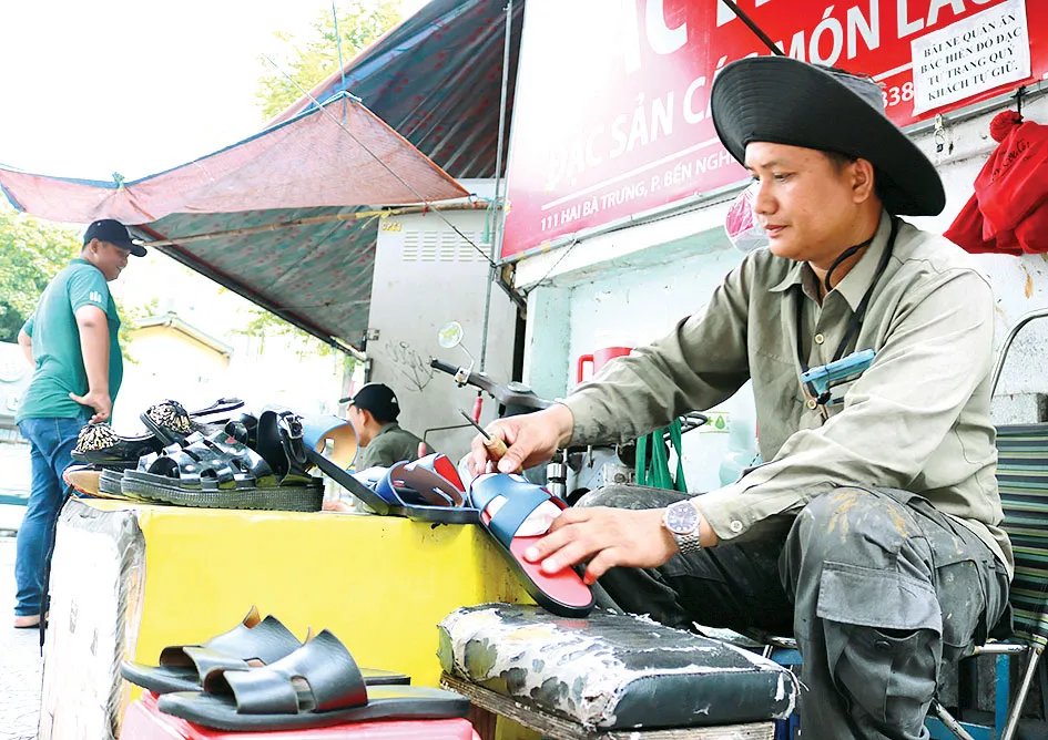 Đất sống cho những nghề bình dị ảnh 1