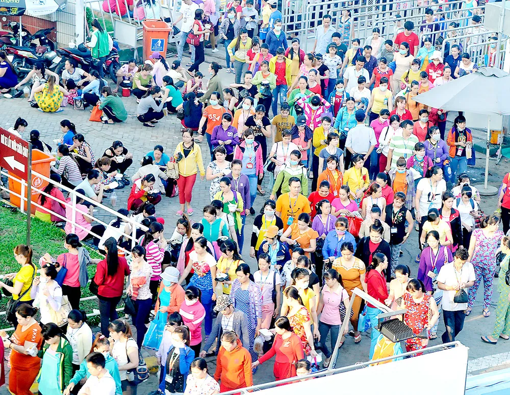 Doanh nghiệp FDI nộp thuế ra sao? - Bài 1: Sử dụng lao động nhiều, nộp thuế không bao nhiêu ảnh 1