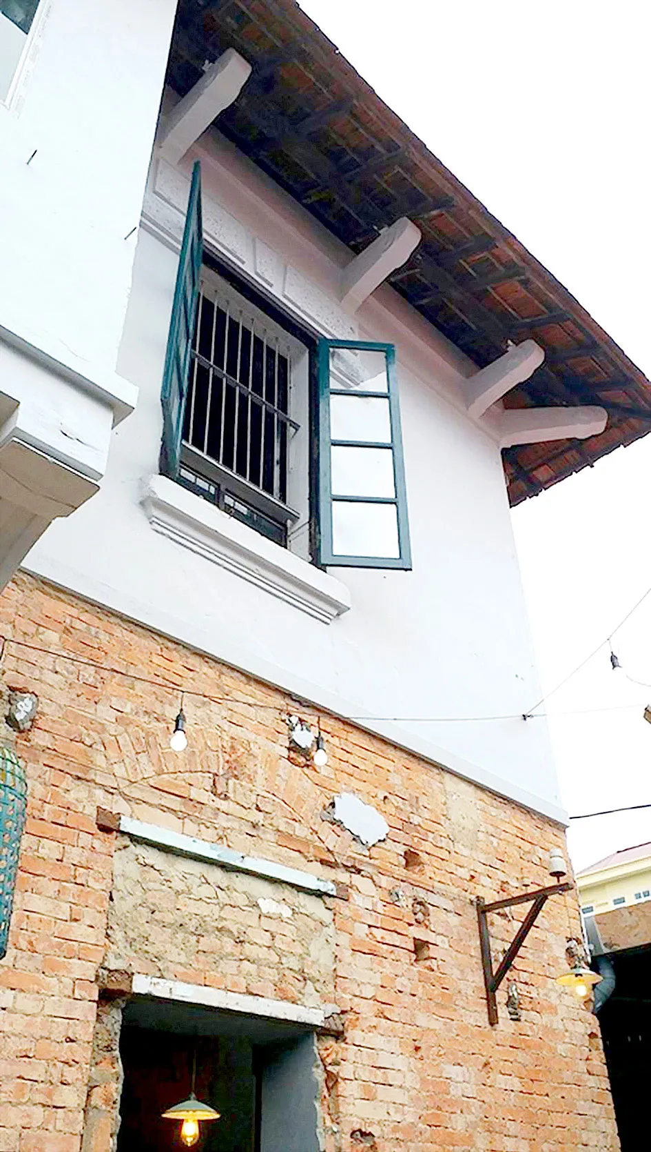 Biệt thự cổ kiến trúc Pháp tại Huế bị xâm hại nghiêm trọng ảnh 1