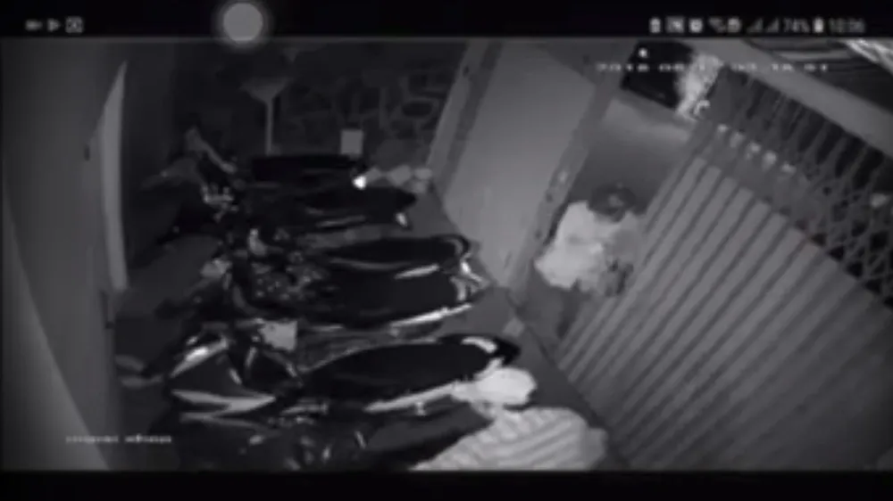 Táo tợn đột nhập nhà, cướp xe mùa World Cup ảnh 1