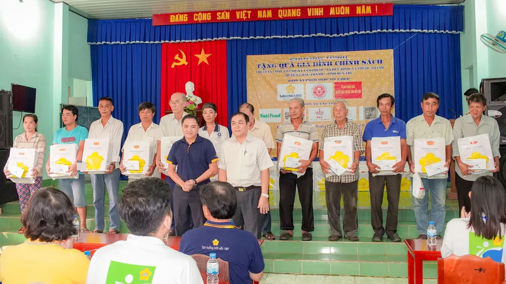 Saigon Tourist tổ chức chương trình vì cộng đồng tại Bến Tre ảnh 1