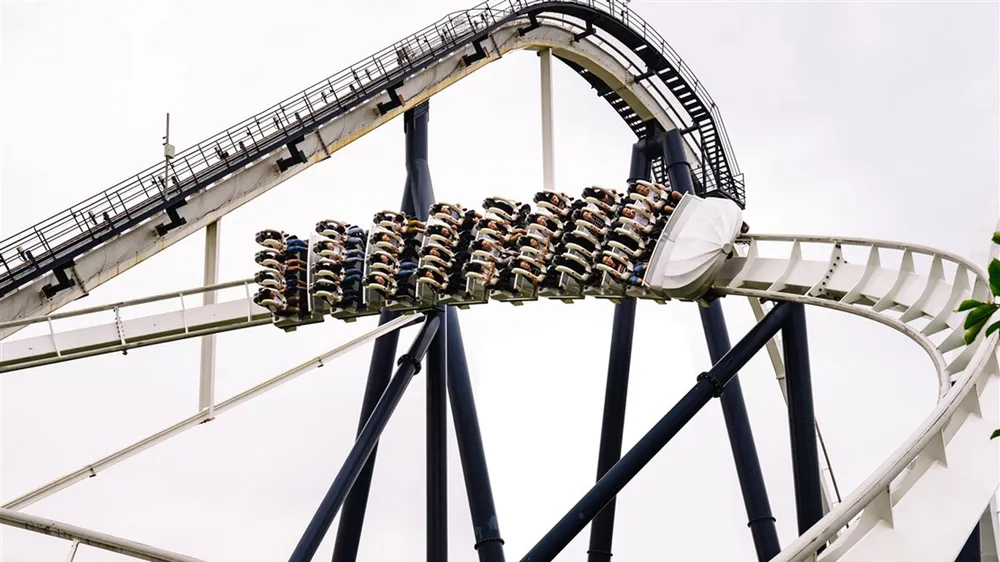 Giải trí trên núi, quậy tung với nước, về Hạ Long là có cả mùa hè ảnh 6