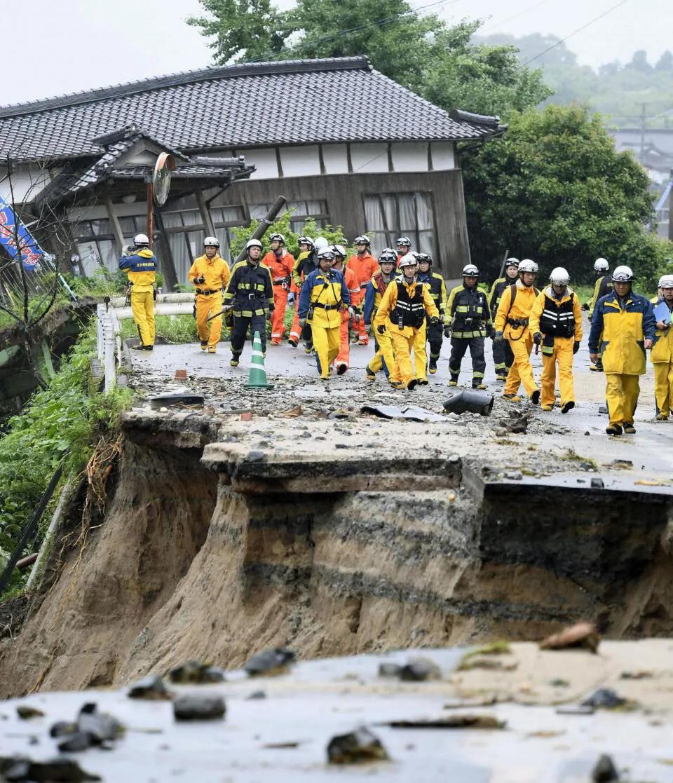 Hơn 100 người chết và mất tích trong đợt mưa lớn kỷ lục tại Nhật ảnh 3