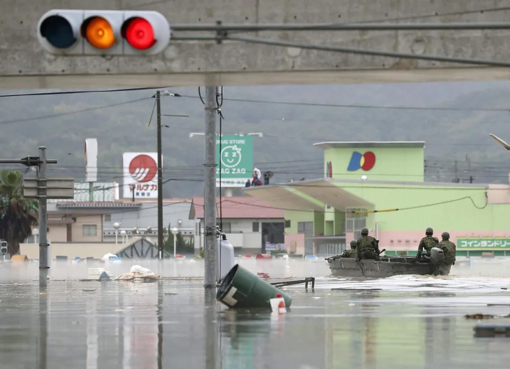 Hơn 100 người chết và mất tích trong đợt mưa lớn kỷ lục tại Nhật ảnh 18