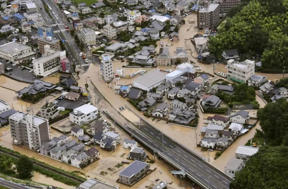 Hơn 100 người chết và mất tích trong đợt mưa lớn kỷ lục tại Nhật ảnh 1