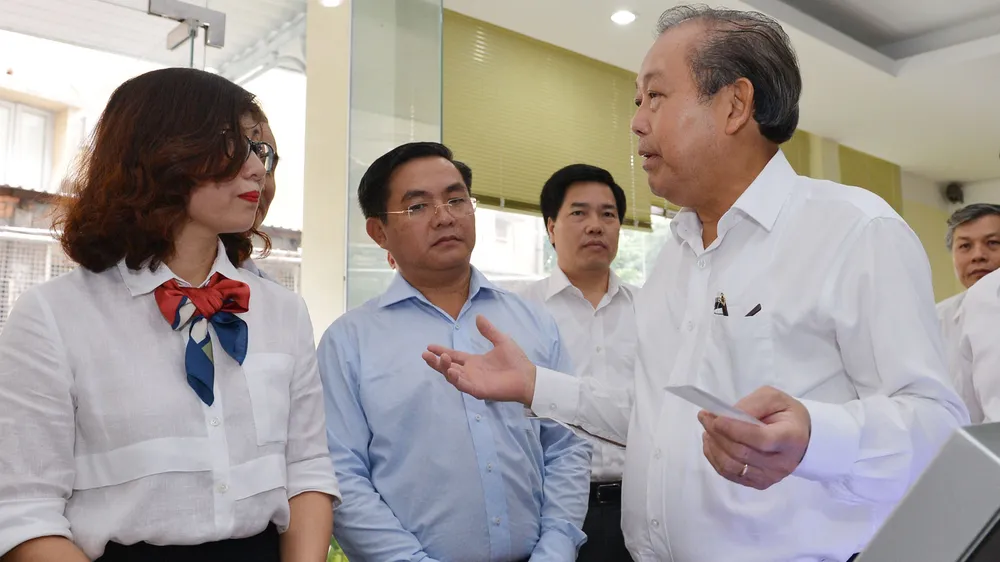 Phó Thủ tướng Thường trực kiểm tra công tác cải cách hành chính tại TPHCM ảnh 2