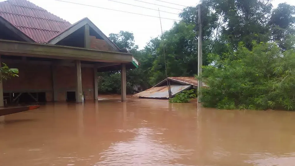 Người dân khu vực hạ lưu được thông báo sơ tán trước khi vỡ đập thủy điện Sepien Senamn? ảnh 9