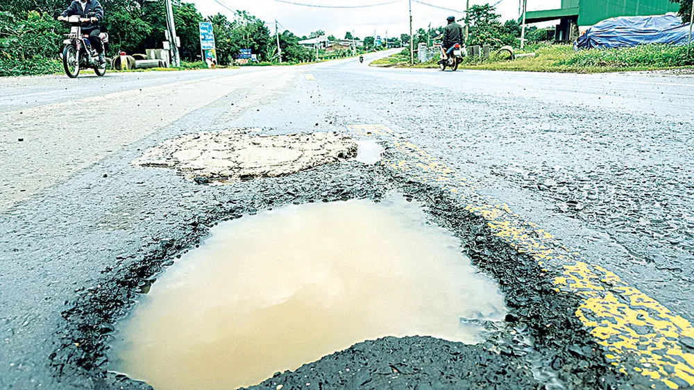 “Dải lụa” qua Tây Nguyên chắp vá nhiều nơi ảnh 1