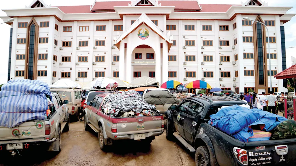 Tình người trong thảm họa ở Lào ảnh 3