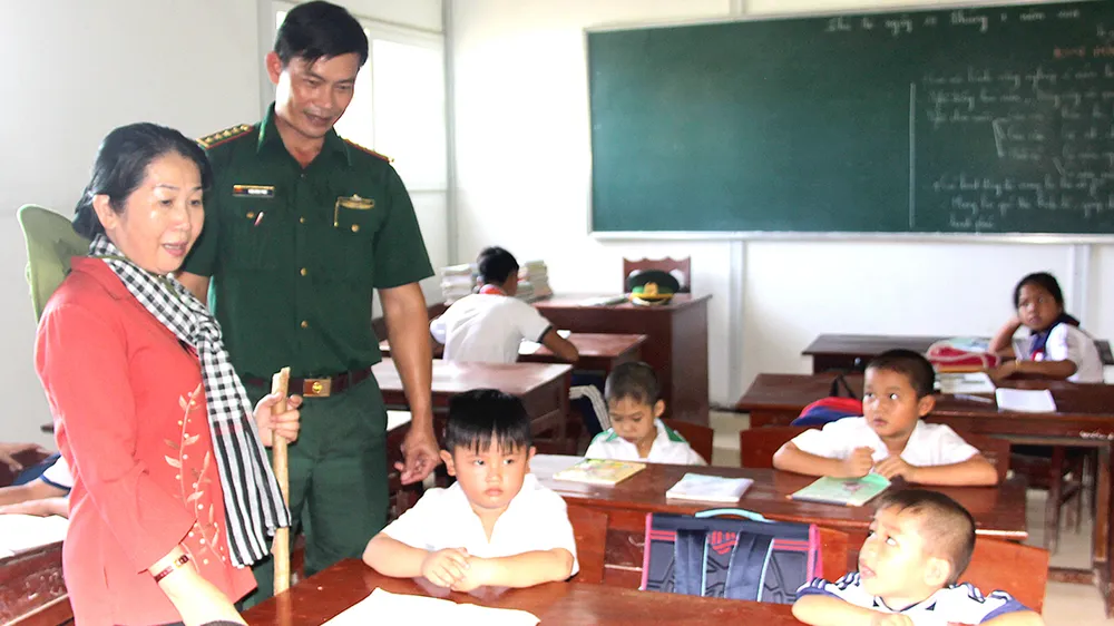 Thầy Phục biên phòng trên đảo Hòn Chuối ảnh 1