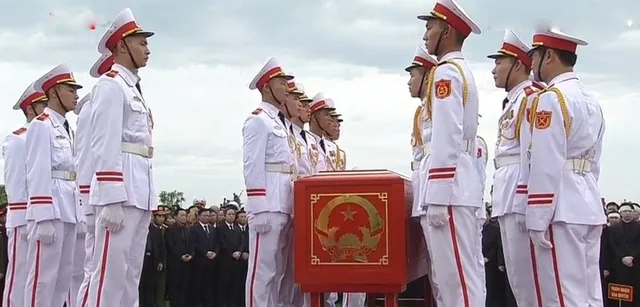 Lễ an táng Chủ tịch nước Trần Đại Quang tại quê nhà  ảnh 7