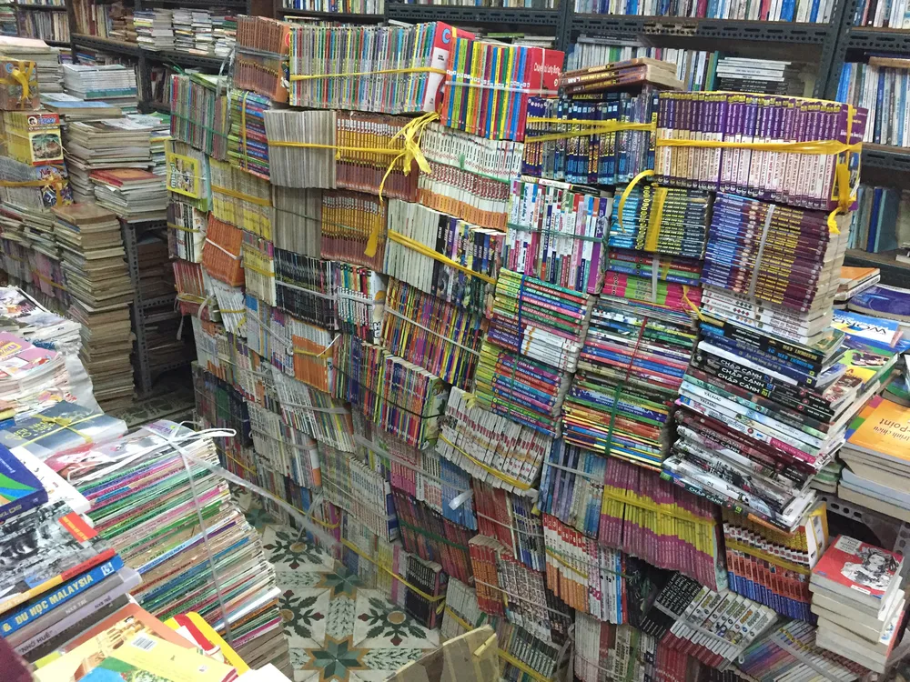 Sôi động thị trường truyện tranh cũ  ảnh 1