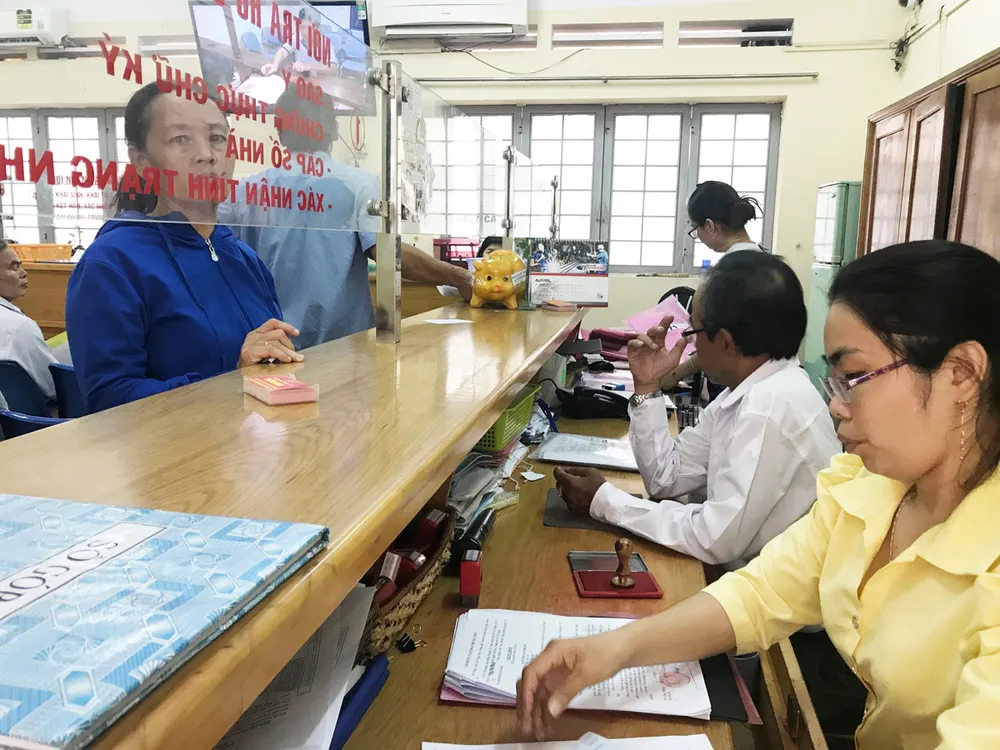 Định lượng công việc của cán bộ để tăng thu nhập ảnh 1