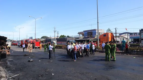 Xe bồn chở xăng gây cháy, 6 người thiệt mạng ảnh 4