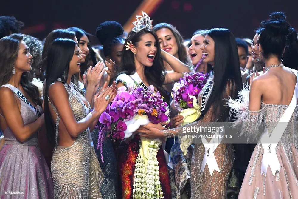 Lần đầu tiên trong lịch sử: Đại diện Việt Nam - H'Hen Niê vào Top 5 Hoa hậu Hoàn vũ  ảnh 2