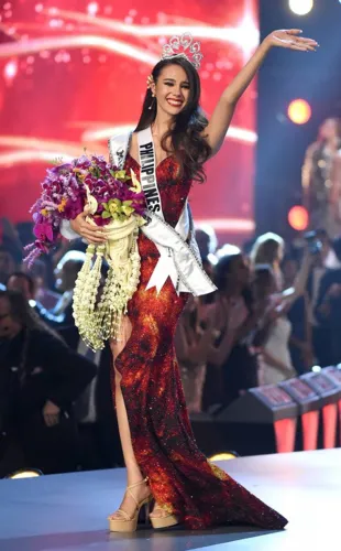 Lần đầu tiên trong lịch sử: Đại diện Việt Nam - H'Hen Niê vào Top 5 Hoa hậu Hoàn vũ  ảnh 7