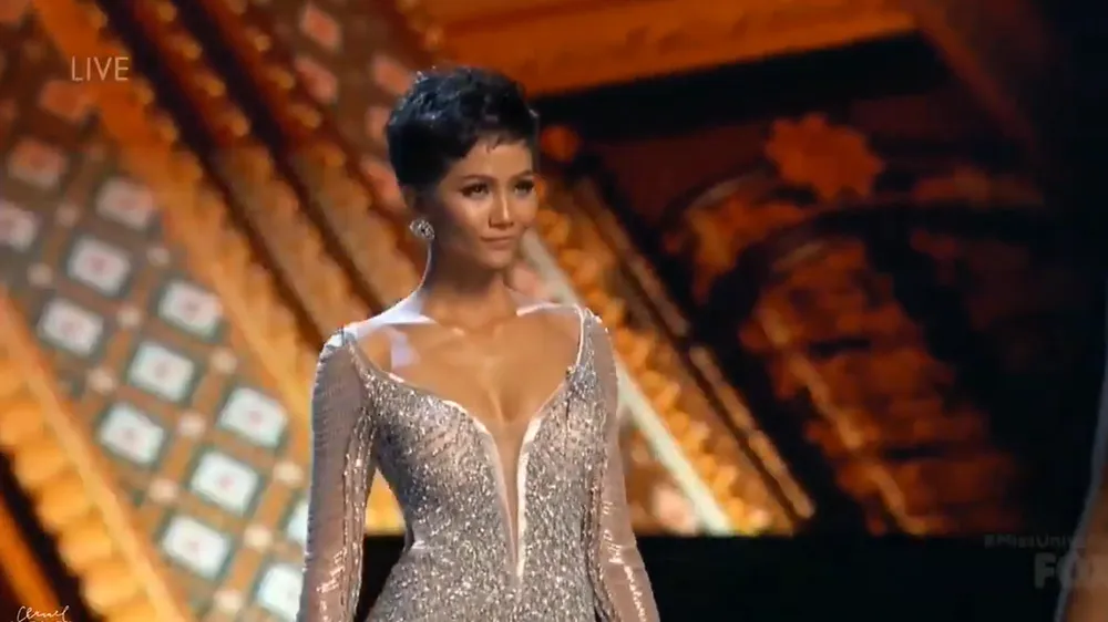 Lần đầu tiên trong lịch sử: Đại diện Việt Nam - H'Hen Niê vào Top 5 Hoa hậu Hoàn vũ  ảnh 33