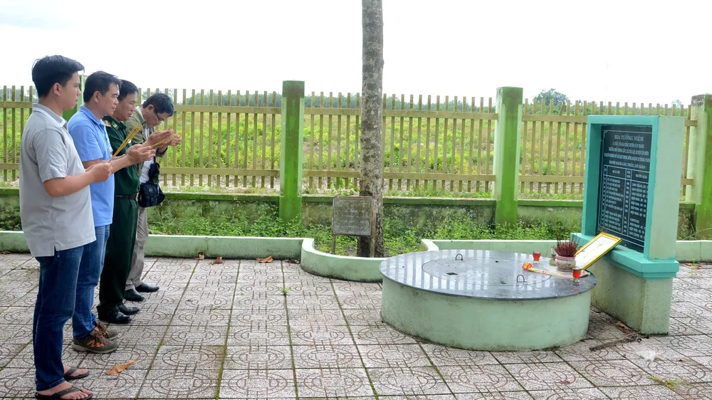 Ký ức 40 năm của một nhà giáo ảnh 1