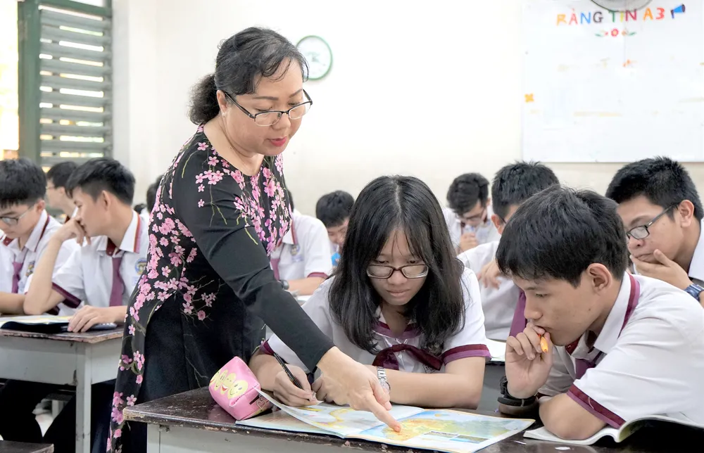 Chuyển tải triết lý giáo dục vào luật ảnh 1