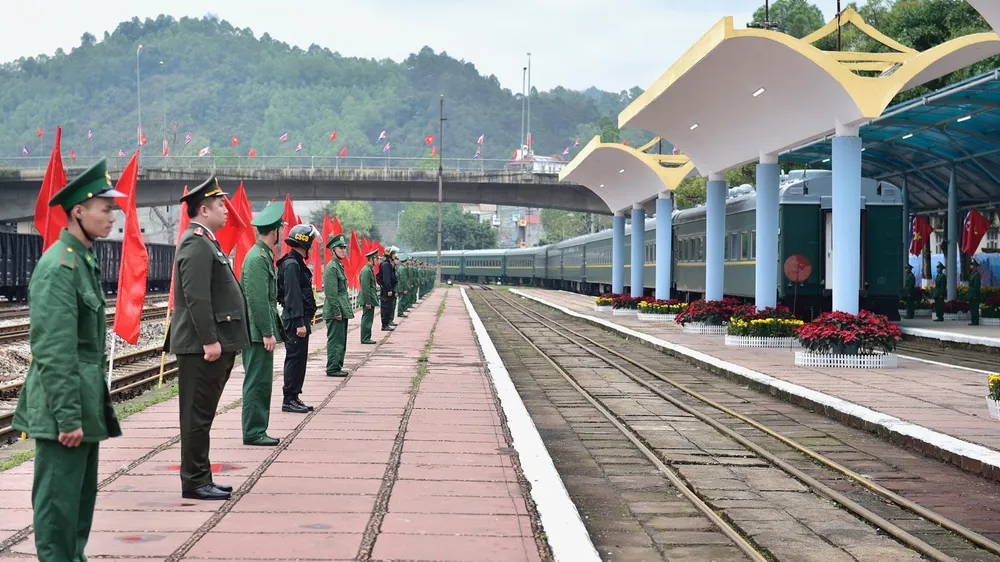 Chủ tịch Triều Tiên Kim Jong-un rời ga Đồng Đăng, kết thúc chuyến thăm hữu nghị chính thức Việt Nam ảnh 6