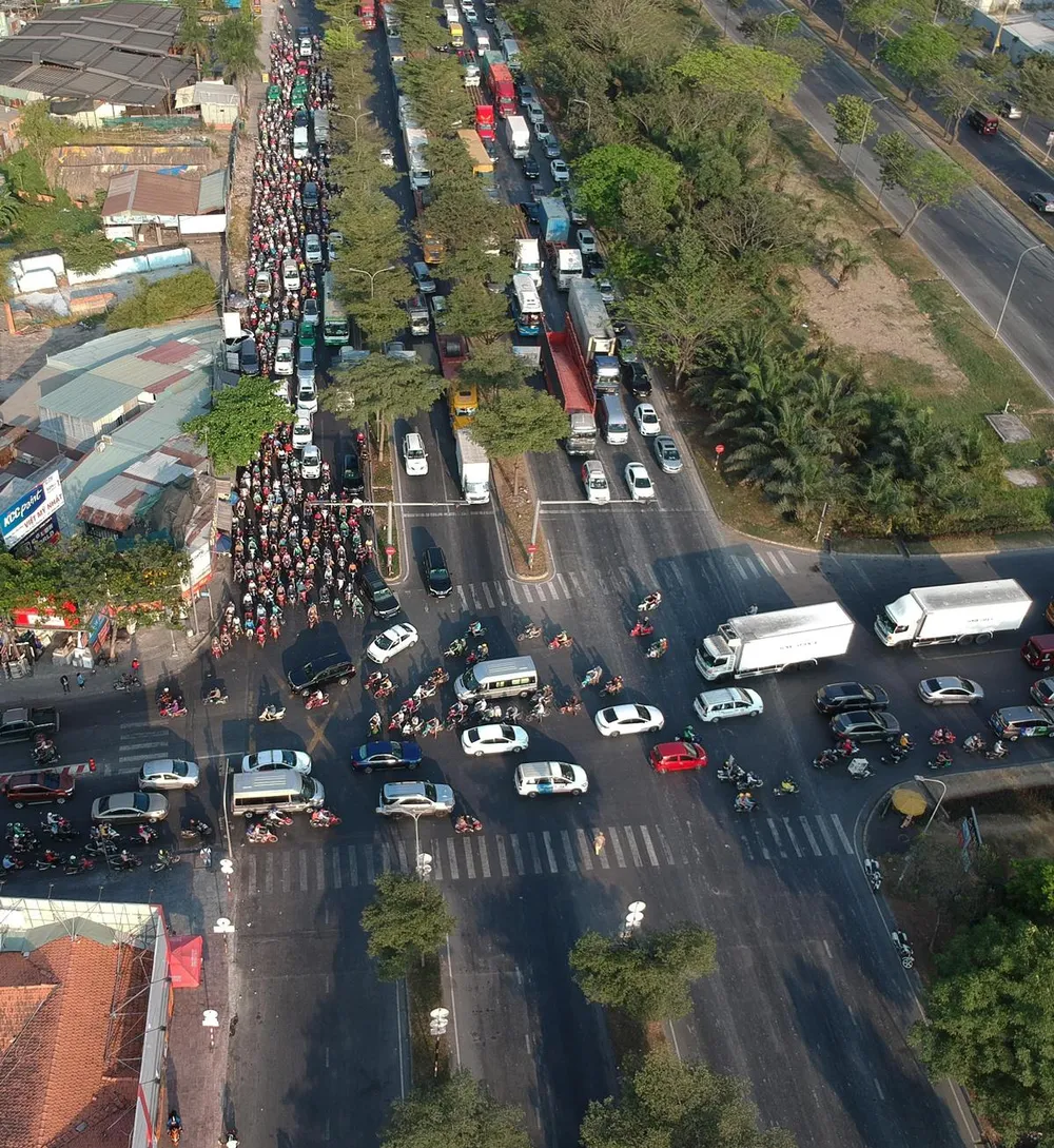 Giao thông diễn biến phức tạp ảnh 1