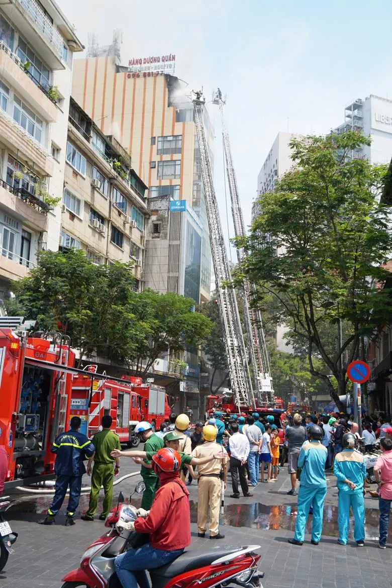  Vụ cháy tại Hàng Dương Quán, quận 1 là do hàn xì ảnh 1
