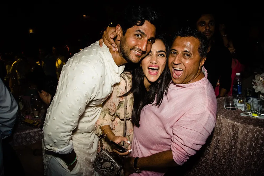 Cận cảnh đám cưới xa xỉ của tỷ phú Ấn Độ tại khách sạn 5 sao JW Marriott Phu Quoc Emerald Bay ảnh 7