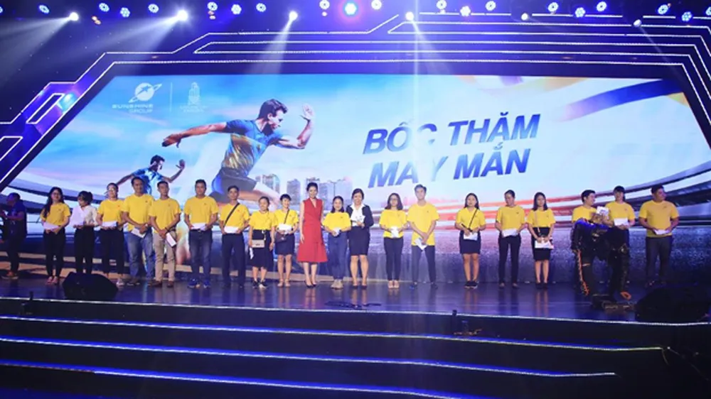 Mãn nhãn cùng lễ  kick off “Run Up The Sunshine” đến từ Sunshine Group ảnh 9