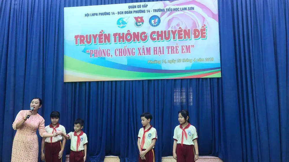 Hội LHPN quận Gò Vấp triển khai chuyên đề “Phòng, chống xâm hại trẻ em” tại các trường học trên địa bàn quận. Ảnh: HỒNG VỊNH
