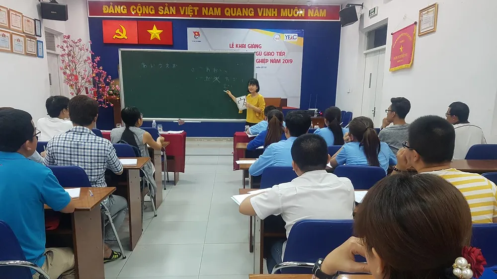 Chương trình đào tạo ngoại ngữ nhằm giảm khoảng cách bất đồng ngôn ngữ giữa các chuyên gia người nước ngoài với công nhân