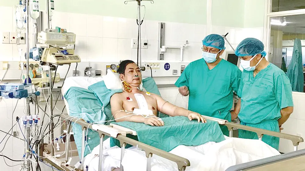 Hành trình của yêu thương ảnh 6