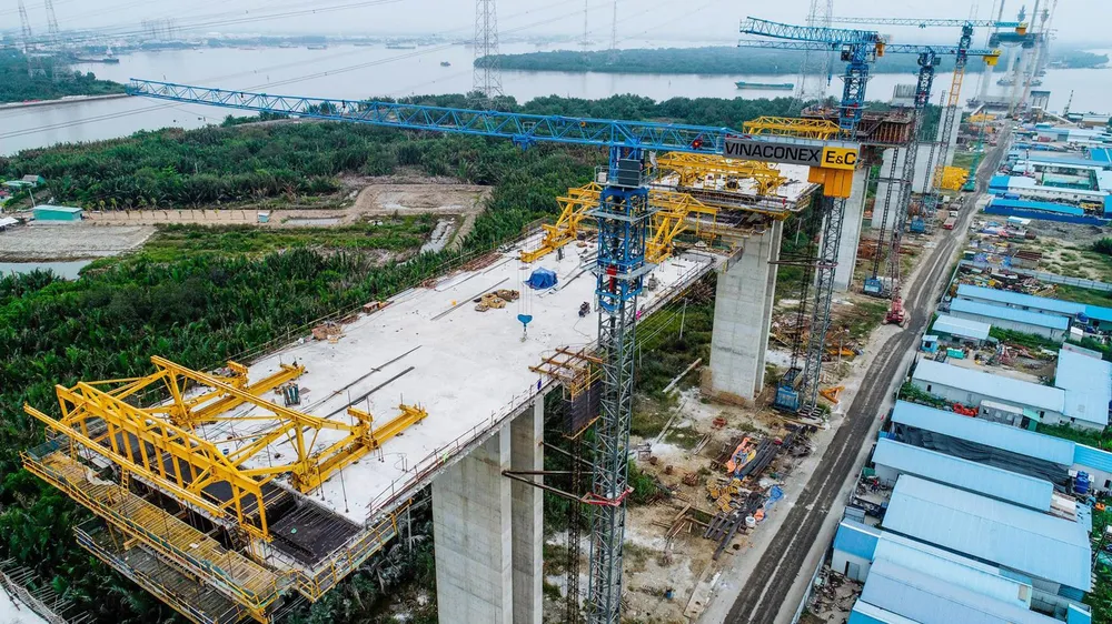 Sau khi hoàn thành, cao tốc Bến Lức - Long Thành - Dầu Giây sẽ kết nối  tuyến phía Đông của ĐBSCL với TPHCM. Ảnh: HÀM LUÔNG