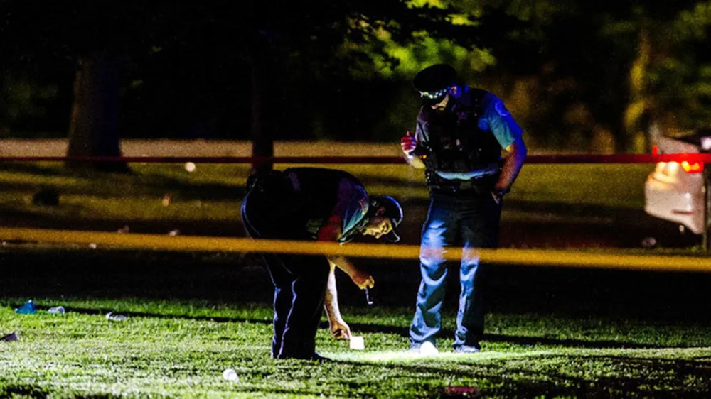 Cựu Ngoại trưởng Hillary Clinton kêu gọi Thượng viện thông qua dự luật an toàn súng đạn ảnh 2