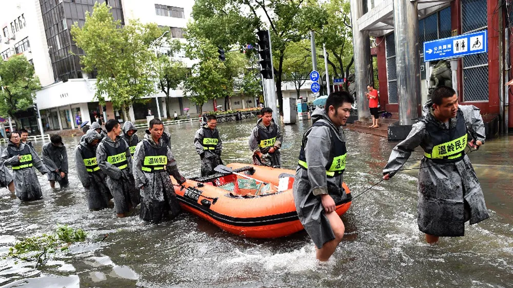 Bão Lekima tiếp tục hoành hành tại Trung Quốc, số người chết tăng ảnh 6