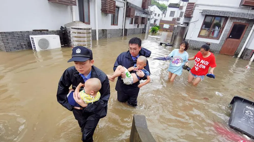 Bão Lekima tiếp tục hoành hành tại Trung Quốc, số người chết tăng ảnh 7