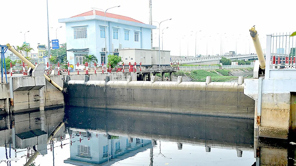 TPHCM đang triển khai, đầu tư xây dựng nhiều công trình chống ngập