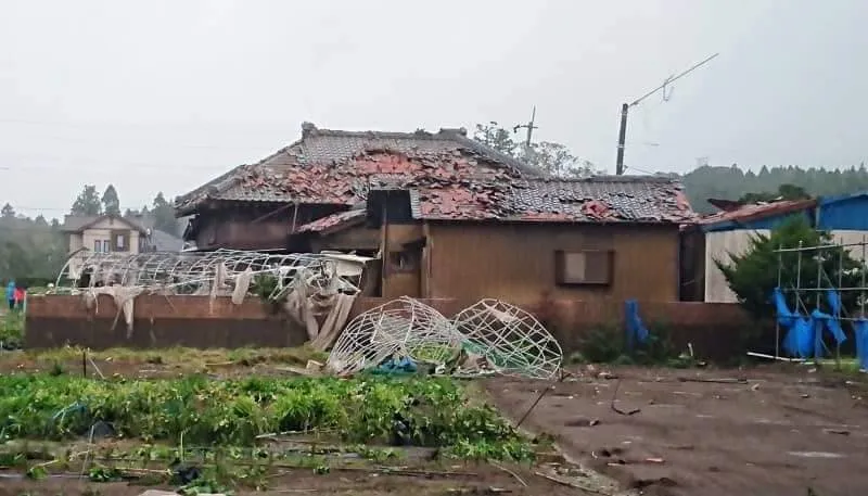 Nhật Bản tan hoang sau siêu bão Hagibis ảnh 25