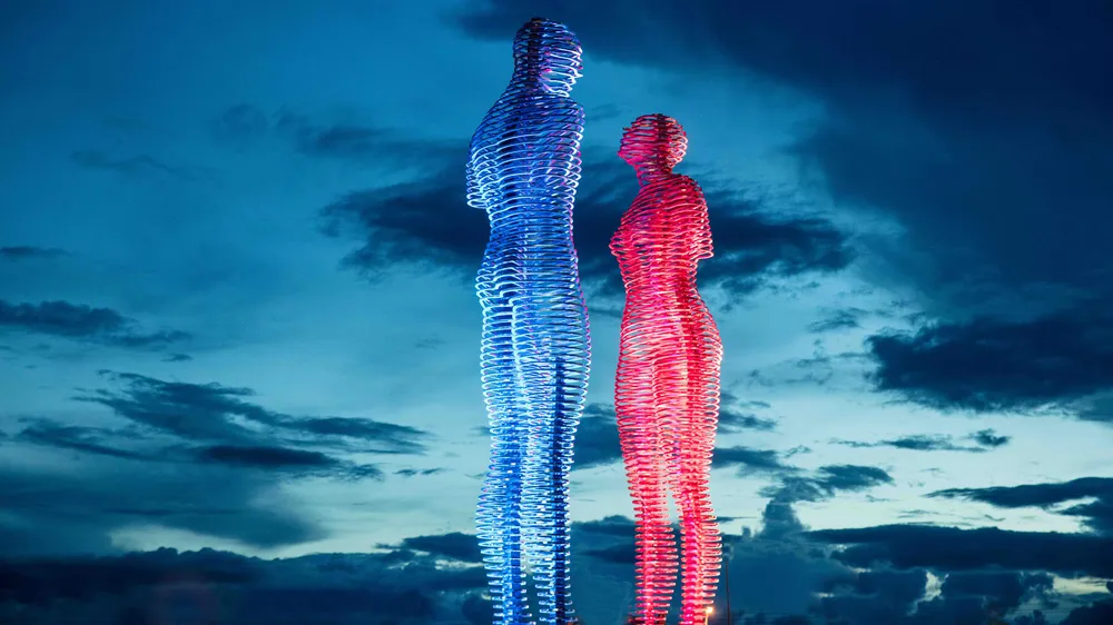 Bức tượng tình nhân nổi tiếng thế giới xuất hiện tại Việt Nam ảnh 2