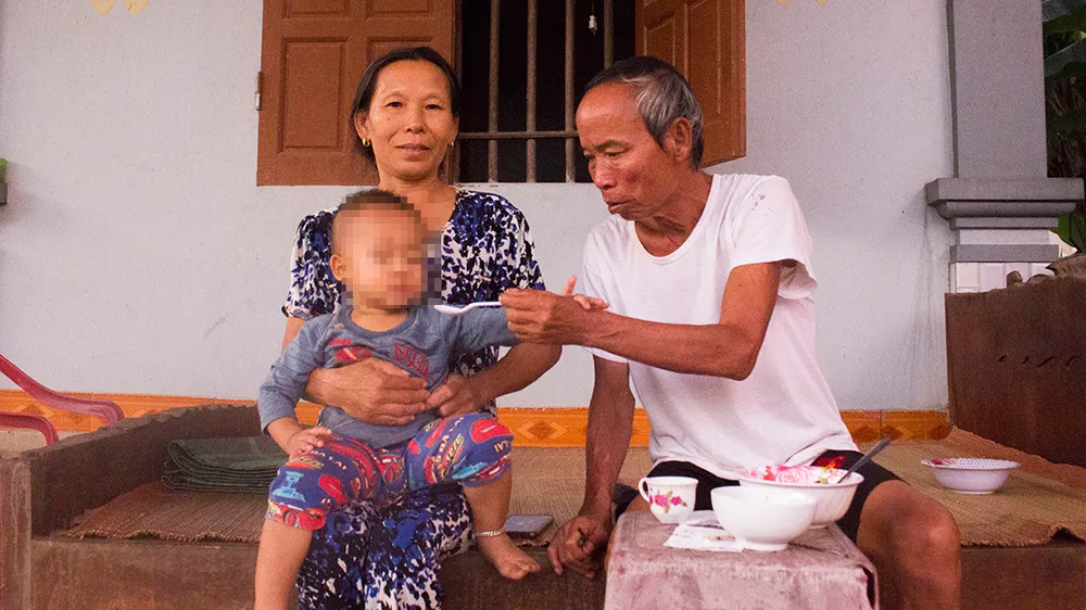 Xuất khẩu lao động, những gam màu sáng - tối - Bài 1: “Làng tỷ phú” vắng bóng người ảnh 2