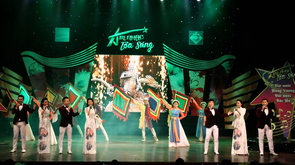 Lý luận phê bình VHNT TPHCM - trách nhiệm định hướng phát triển văn hóa bền vững ảnh 1