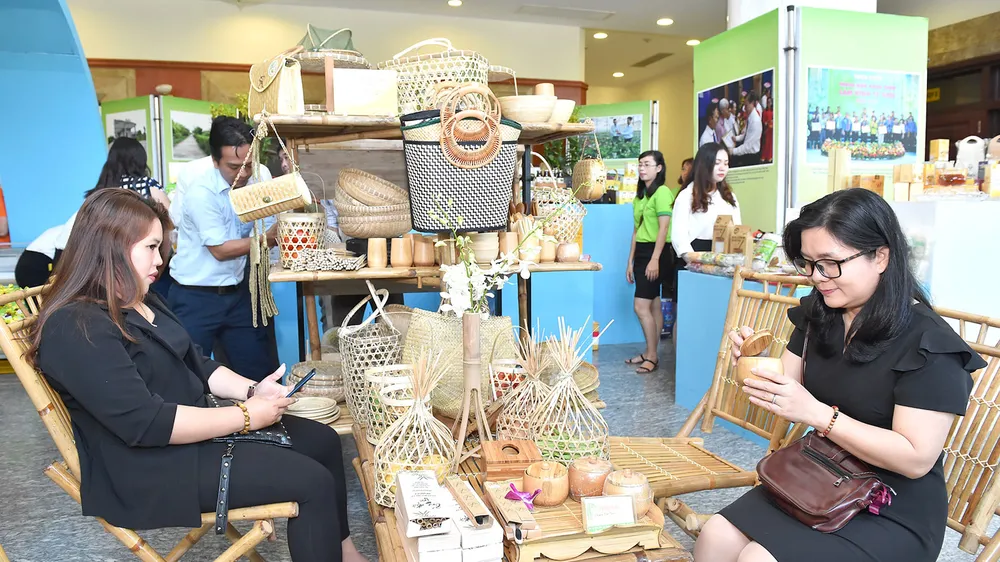 Nhiều sản phẩm tiêu biểu từ nông thôn mới ảnh 2