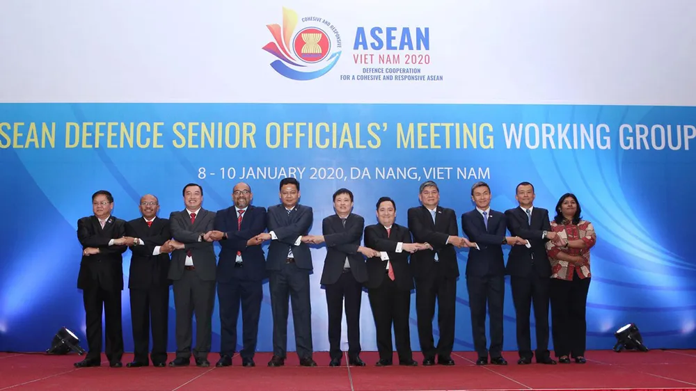 Đại biểu tham dự hội nghị chụp ảnh chung. Ảnh: TTXVN