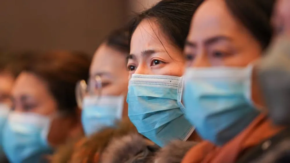 Dịch bệnh viêm phổi do virus corona: Tổng cộng 9.692 người nhiễm tại Trung Quốc, 213 người tử vong ảnh 1