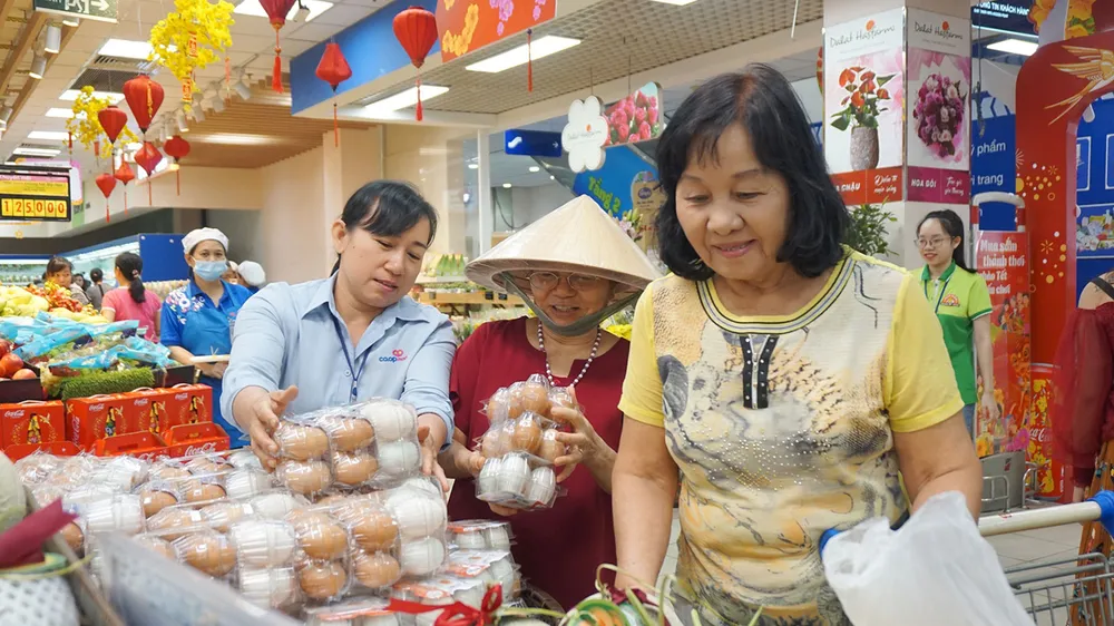 Hàng bình ổn dẫn dắt thị trường về giá và chất lượng  ảnh 1